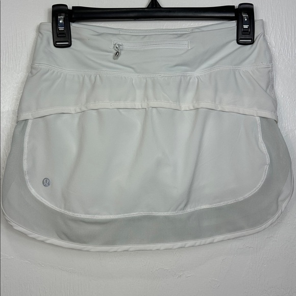 Lululemon Athletica Hotty Hot Mesh Trim Skirt In White Size 4 - Picture 4 of 8